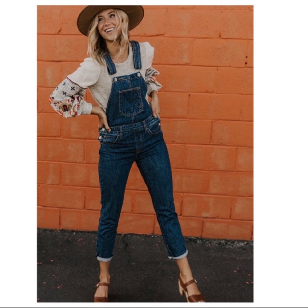 Levi’s Dark Denim Bib Jeans Overalls XS - Picture 1 of 10